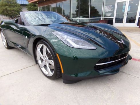 Used 2014 Chevrolet Corvette Stingray Convertible w/ 3LT Preferred Equipment Group RWD image 4