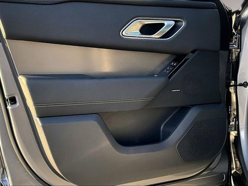 Certified 2022 Land Rover Range Rover Velar S image 18