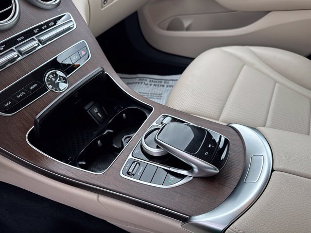 Used 2020 Mercedes-Benz C 300 4MATIC Sedan image 20