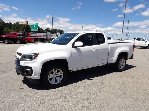 Used 2022 Chevrolet Colorado LT w/ Fleet Safety Package RWD image 3