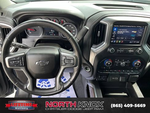 Used 2021 Chevrolet Silverado 1500 LT Trail Boss w/ Convenience Package II AWD/4WD image 7