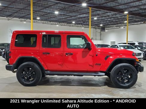 Used 2021 Jeep Wrangler Unlimited Sahara AWD/4WD image 5