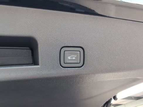 New 2026 Chevrolet Traverse High Country w/ LPO, Floor Liner Package image 13