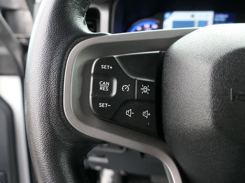 Used 2022 Ford Bronco Black Diamond AWD/4WD image 17