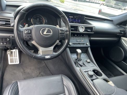 Used 2016 Lexus RC 200t RWD image 11