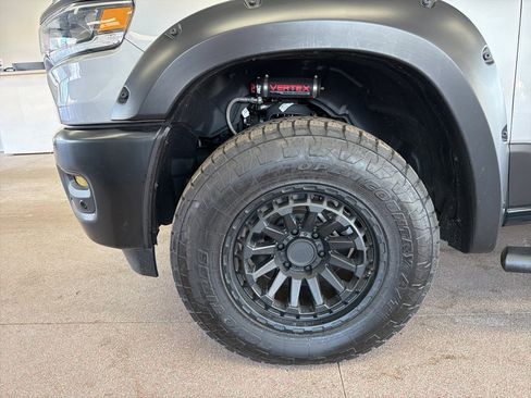 Used 2025 RAM 1500 Laramie image 4