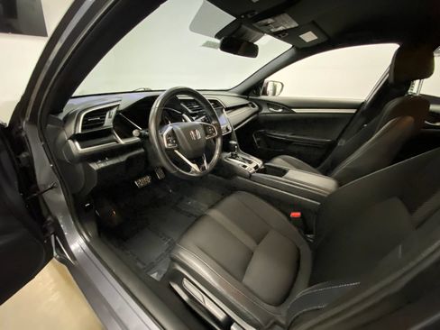 Used 2020 Honda Civic Sport image 16