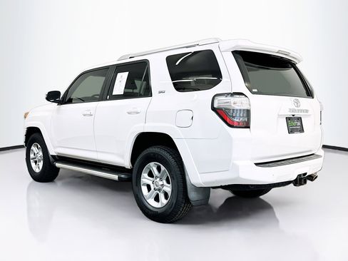 Used 2017 Toyota 4Runner SR5 Premium AWD/4WD image 5