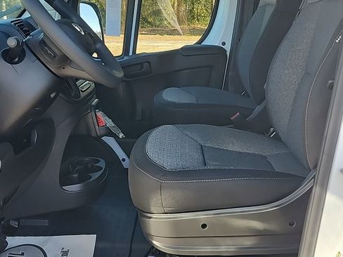 New 2026 RAM ProMaster 2500 w/ Convenience Group FWD image 27