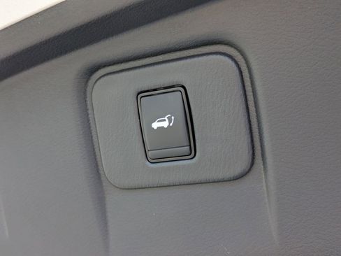 Used 2024 Nissan Murano SL AWD/4WD image 14