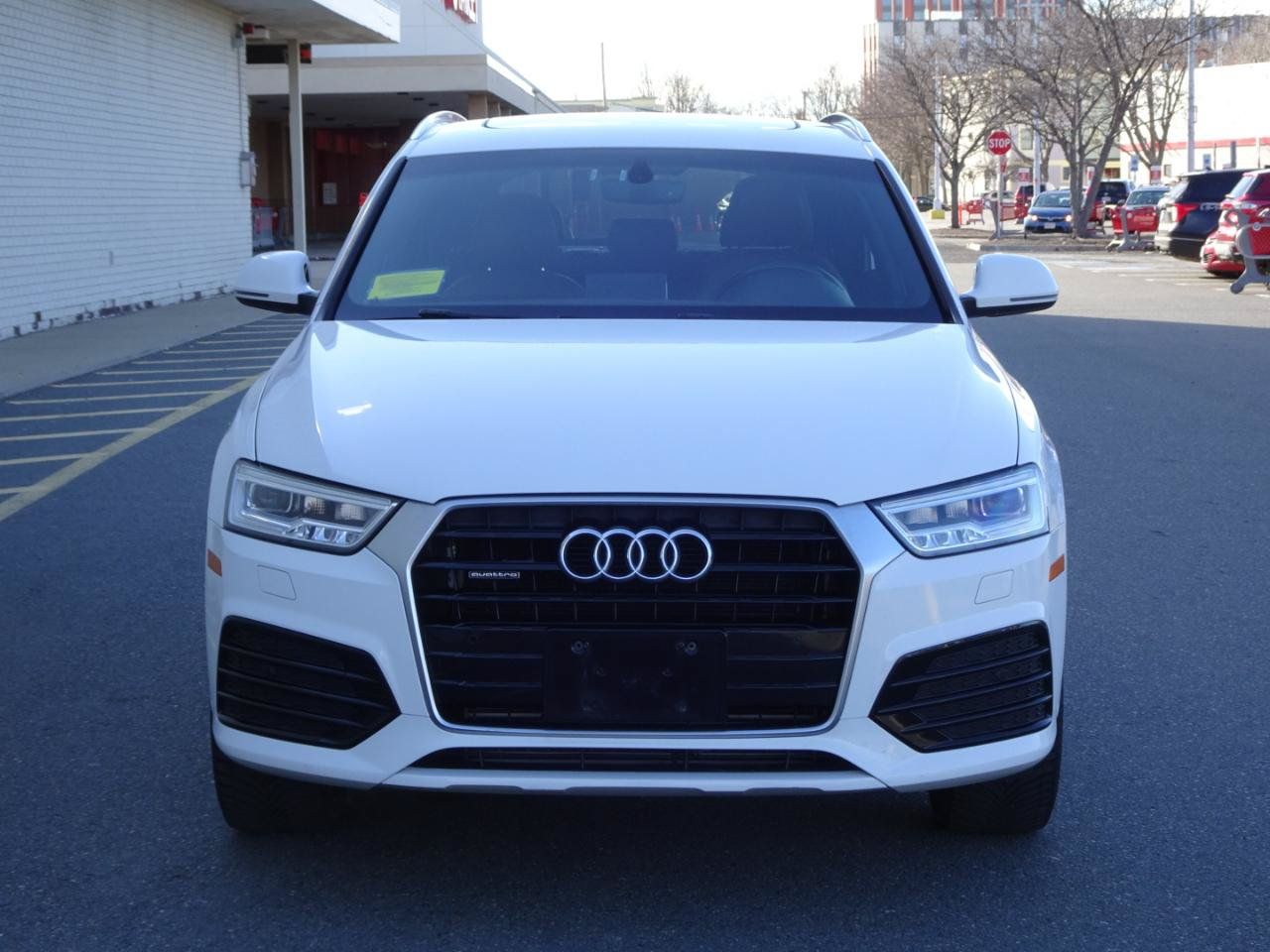 Used 2018 Audi Q3 2.0T Premium Plus w/ Premium Plus Package AWD/4WD image 2