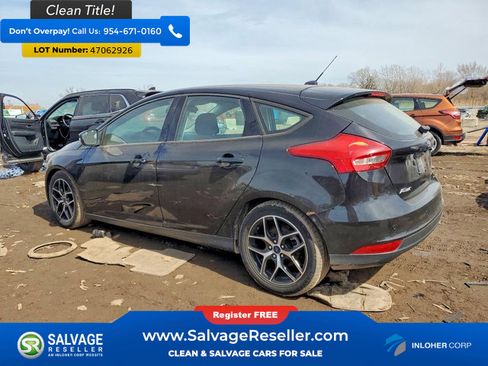 Used 2018 Ford Focus SEL image 3