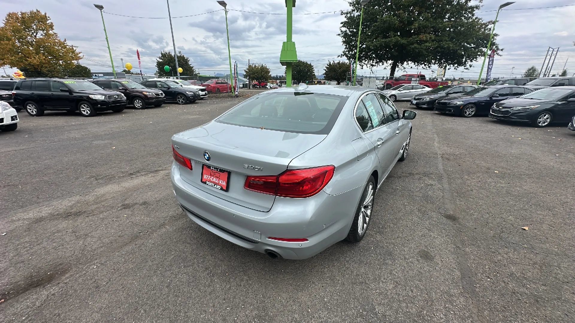 Used 2017 BMW 530i xDrive AWD/4WD image 4