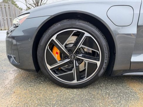 Used 2023 Audi RS e-tron GT w/ Carbon Performance Package image 9