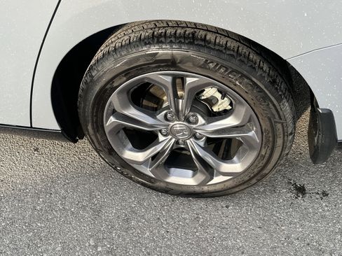 Used 2023 Honda Accord EX-L image 9