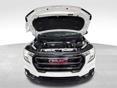 Used 2023 GMC Terrain AT4 AWD/4WD image 11