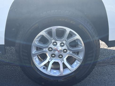 Used 2017 GMC Yukon SLT RWD image 35