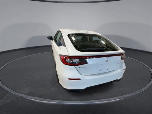 Used 2023 Honda Civic Sport image 6