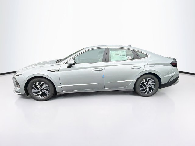 New 2026 Hyundai Sonata Blue FWD image 3