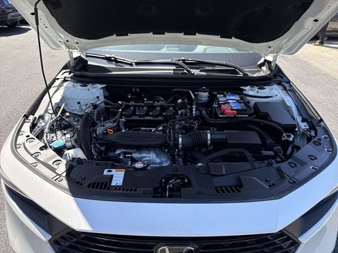 Used 2025 Honda Accord SE image 18