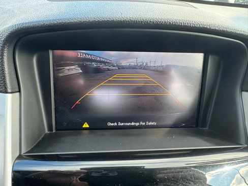 Used 2015 Chevrolet Cruze LT image 17