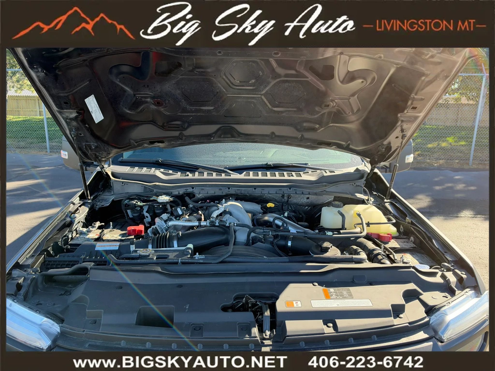 Used 2023 Ford F350 XLT w/ XLT Premium Package AWD/4WD image 11
