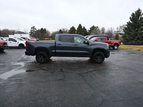 Used 2022 Chevrolet Silverado 1500 LT Trail Boss w/ Safety Package AWD/4WD image 12