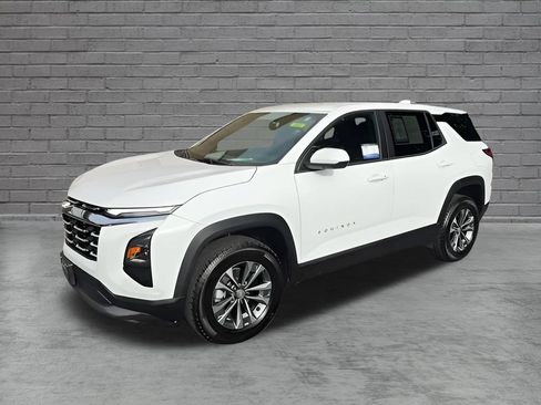 Used 2026 Chevrolet Equinox LT AWD/4WD image 6