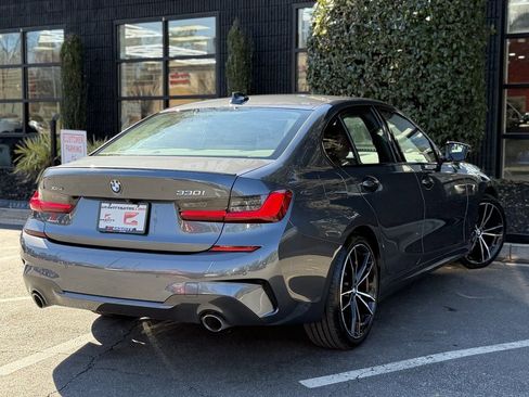 Used 2022 BMW 330i xDrive Sedan w/ M Sport Package image 12