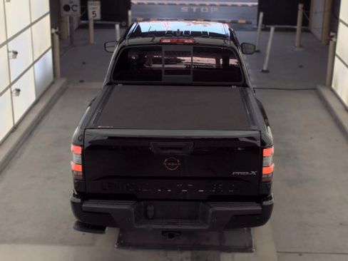 Used 2022 Nissan Frontier Pro-X RWD image 4
