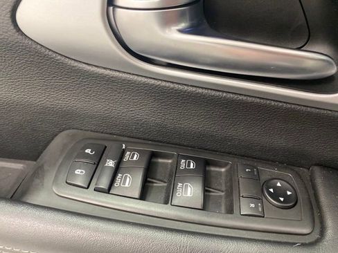 Used 2019 Chrysler Pacifica Touring-L Plus w/ S Appearance Package image 26