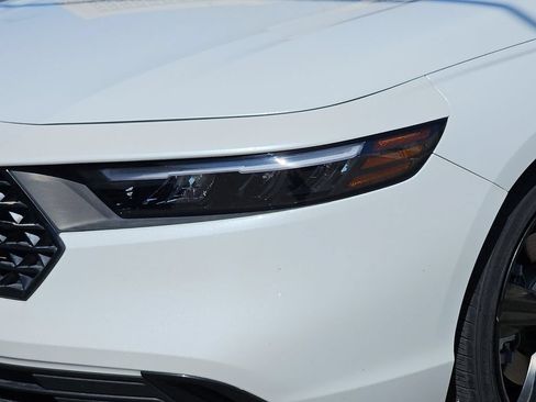 Used 2023 Honda Accord Sport image 3