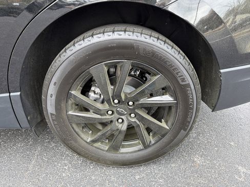 Used 2024 Chevrolet Equinox LS w/ LS Convenience Package image 19