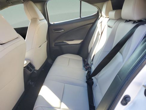 Used 2021 Lexus UX 200 w/ Accessory Package (Z1) image 10