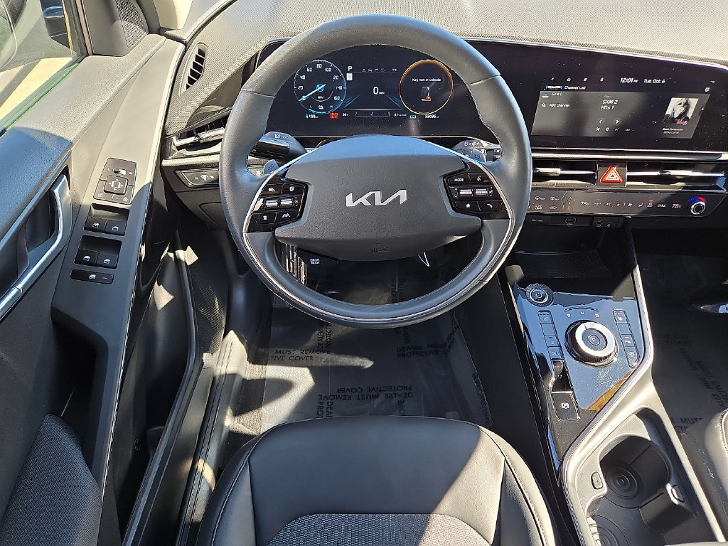Used 2024 Kia Niro Wind w/ Wind Preserve Package FWD image 12