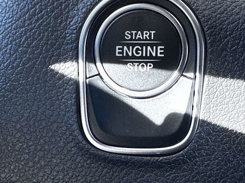 Used 2025 Mercedes-Benz Sprinter 2500 image 20