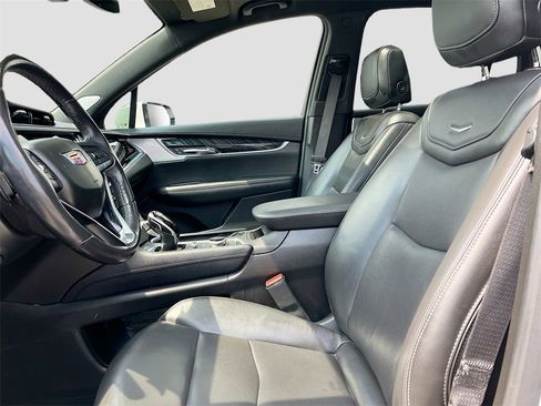 Used 2022 Cadillac XT6 Premium Luxury image 22
