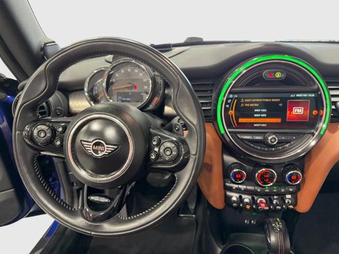 Used 2019 MINI Cooper S w/ Driver Assistance Package FWD image 14