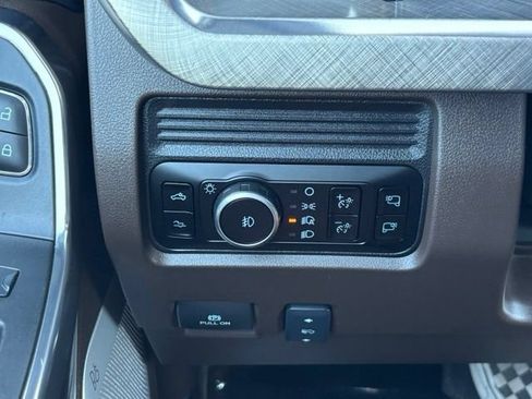 Used 2025 Ford F250 King Ranch AWD/4WD image 31