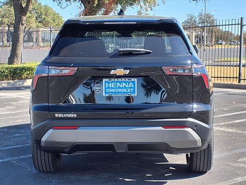 New 2026 Chevrolet Equinox LT w/ Convenience Package II image 5