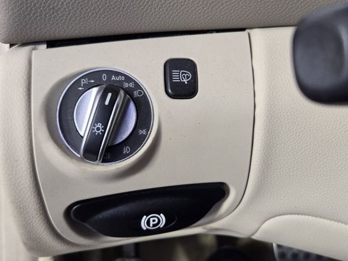 Used 2007 Mercedes-Benz SL 550 image 24