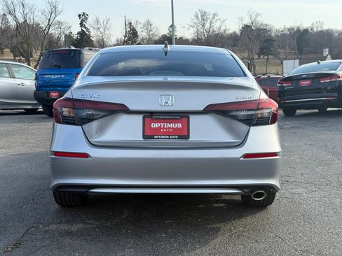 Used 2025 Honda Civic Sport image 6