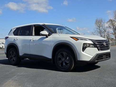 New 2026 Nissan Rogue SV image 4
