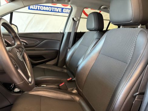 Used 2021 Buick Encore Preferred FWD image 13