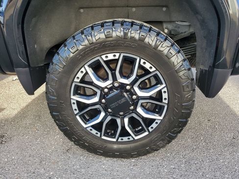 Used 2024 GMC Sierra 3500 Denali Ultimate AWD/4WD image 5