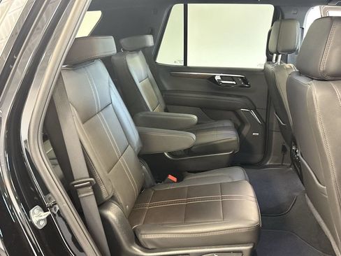 Used 2025 Chevrolet Tahoe High Country AWD/4WD image 34