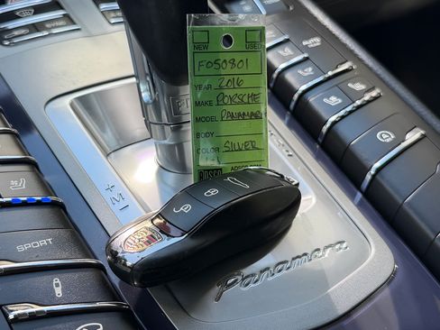 Used 2016 Porsche Panamera S RWD image 50