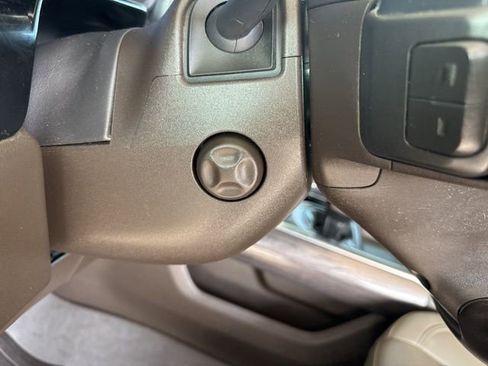 Used 2022 Chevrolet Silverado 1500 LTZ w/ LTZ Convenience Package II image 16