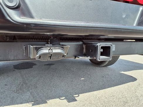 Used 2025 Chevrolet Express 3500 w/ Driver Convenience Package image 10