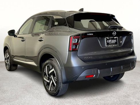 New 2026 Nissan Kicks SV image 6